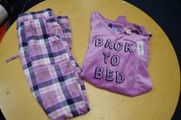 *Jane & Bleecker 2pc Fleece Pyjama Set Size: M