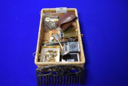 Vintage Collectibles and Costume Jewellery, Lighte