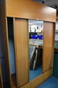 Retro Triple Sliding Wardrobe with Mirror