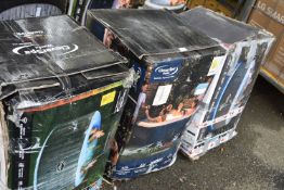 *Three Clever Spa Inflatable Outdoor Hot Tubs (sal