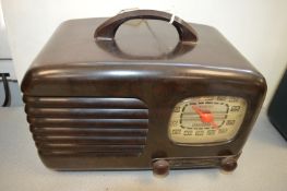 Coronado 1940’s Bakelite Radio