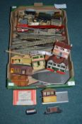 Hornby Dublo Track plus Railway Buildings, etc.