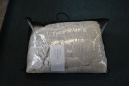 Mont Chateau Sherpa Fleece Throw 249x234cm