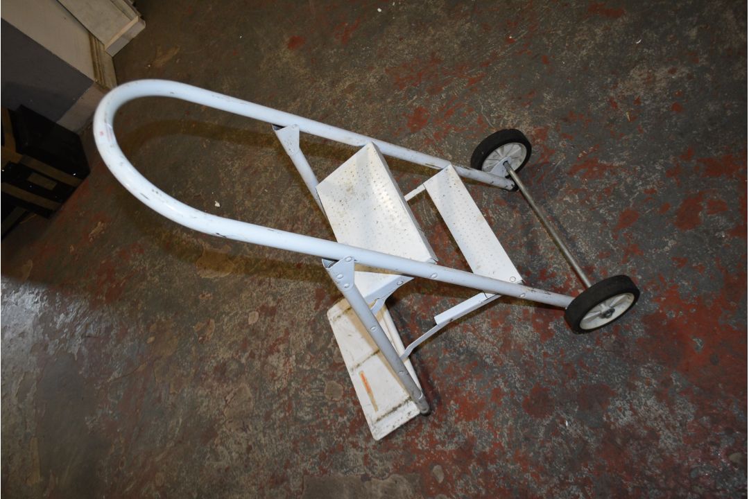 White Sack Barrow/Steps - Image 2 of 2