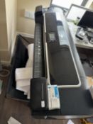 HP Designjet Z5200 Post Script Plotter (comes with 4/5 part rolls of media and plus one on the