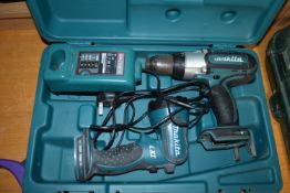 Makita Drill with Charger and a Light (no batterie