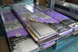 *Pallet of Golden Select Laminate Flooring in Oyst