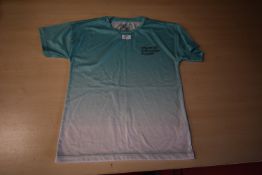 Urban Department Child’s T-Sirt Size: 11 years