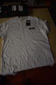 *Levi’s Men’s White T-Shirt Size: L