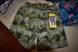 *Kirkland Signature Men’s Green Swim Shorts Size: S