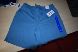 *Champion Men’s Light Blue Sports Shorts Size: L