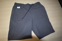*Berghaus Gent’s Grey Shorts Size: M