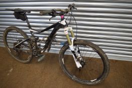 Giant Mountain Bike with Fluid Form Suspension