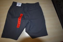 *Berghaus Gent’s Grey Shorts Size: M