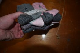 *Ten Pairs of Penguin Lady’s Socks Size: 4-8