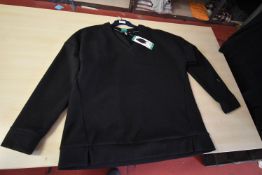 *Marc Lady’s Black V-Neck Top Size: XL