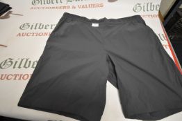 *Berghaus Gent’s Shorts Size: XXL