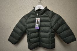 32 Degrees Heat Child’s Green Puffer Jacket Size: 5-6 years