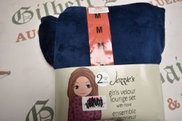 Jezzie’s Girl’s Dark Blue Velour Lounge Set Size: M 7-8 years