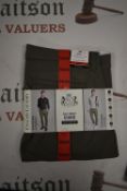 *English Laundry Gent’s Straight Fit Trousers Size: 34x34