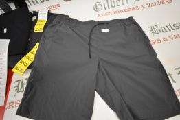 *Berghaus Gent’s Shorts Size: XL