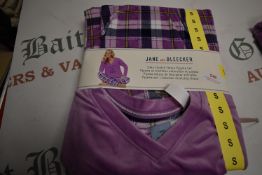 *Jane & Bleecker Lady’s Purple Pyjama Set Size: S