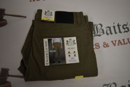 *English Laundry Straight Fit Chinos Size: 32x34