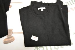 *Jachs Girlfriend Lady’s Black Sleeveless Jumper Size: M