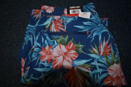 *Kirkland Gent’s Swim Shorts Size: M