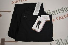 *Mondetta Black Lined Cargo Trousers Size: 10