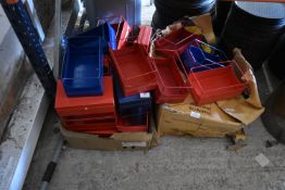 *Quantity of Blue and Red Condiment Trays