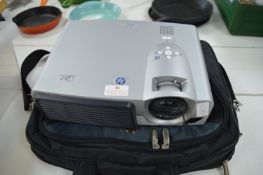 HP VP6121 Digital Projector with Case