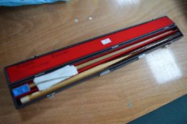 Snooker Cue with Case
