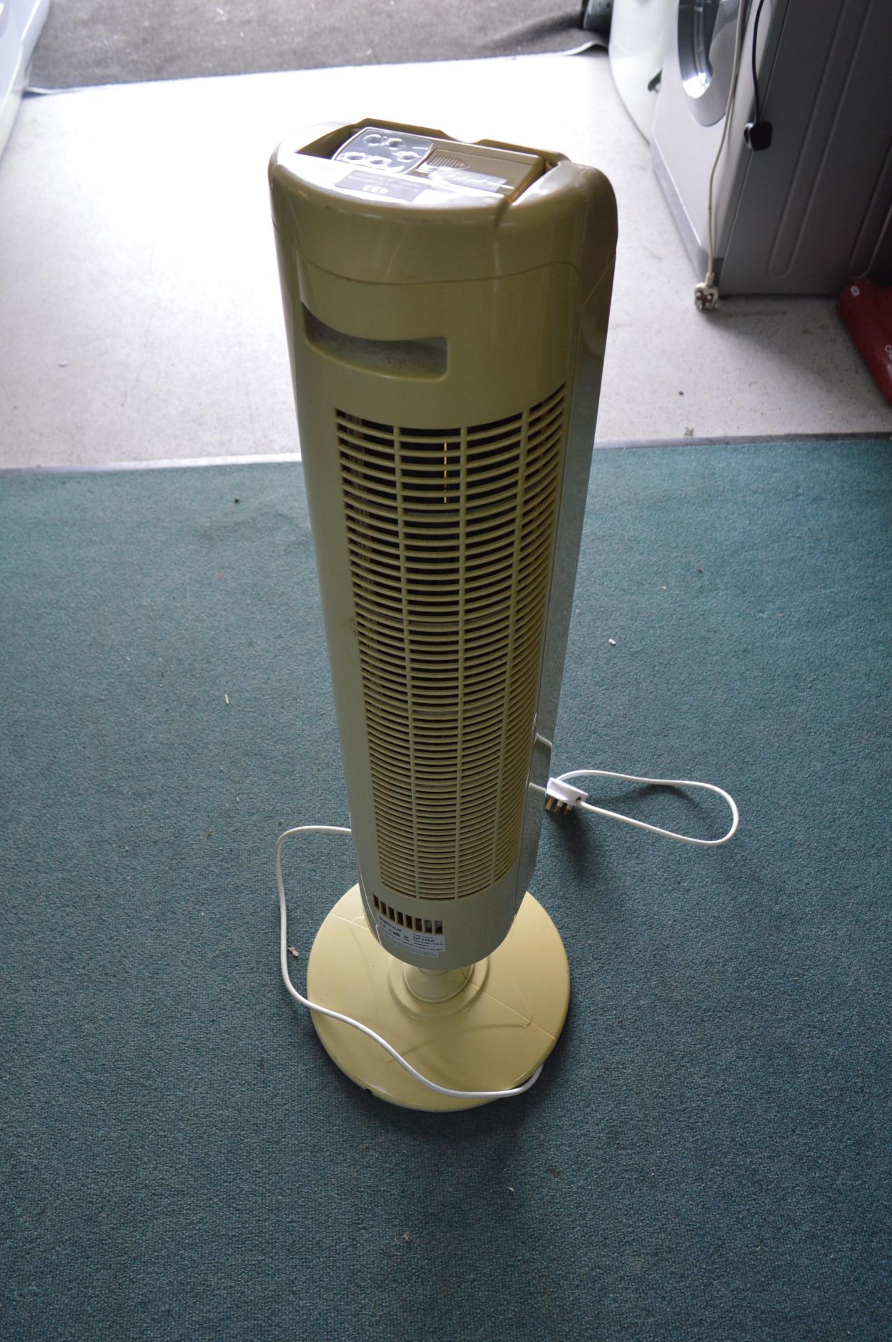 Igenix Tower Fan - Image 2 of 3