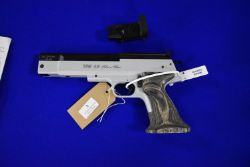 8644 - General Household, Formula 1 Memorabilia, Air Rifles and Pistols   Followed by a Further Consignment of New and Returned Goods