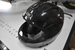 *Lazer Full Face Motorbike Helmet in Black Size: XS (missing visor)
