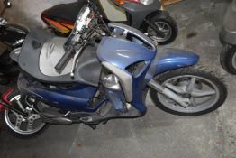 Piaggio 125cc Scooter for Spares or Repair Reg: YK04 HYN