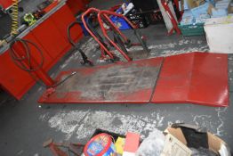 *Pneumatic Motorcycle Table Lift