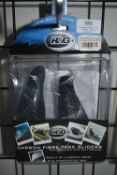 *Pair of R&G Carbon Tank Sliders for Aprilia RSV