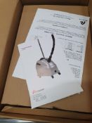 * Vitesse Steamer Profesional Clothes Steamer