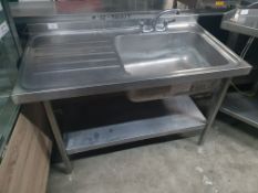 * Stainless Steel Sink With Drainer