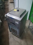 * Mobile Hot Holding Unit