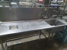 * Stainless Steel Potwashing Feed Table