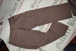 *Lady’s ¾ Length Trousers Size: 4