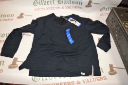 *Orvis Lady’s Classic Collection Black V-Neck Top Size: L