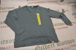 *Orvis Lady’s Classic Collection V-Neck Top Size: S