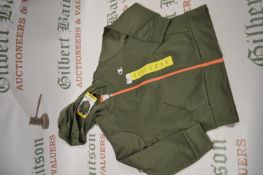 Champion Kid’s Green Full Zip Training Top Size: 7-8 years