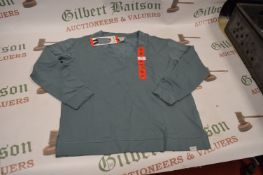 *Orvis Lady’s Classic Collection Blue V-Neck Top Size: M