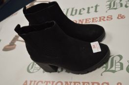 *Black Heels Size: 2