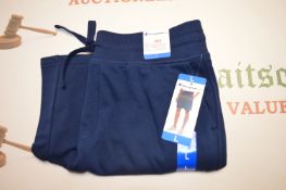 *Champion Gent’s Navy Shorts Size: L